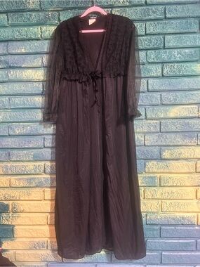 Vintage Black Sheer Lace Long Robe and gown - Women Intimates stardust medium